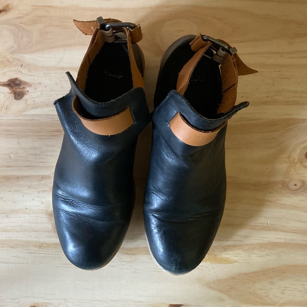 Urban Outfitters Ecote Ankle Buckle Booties